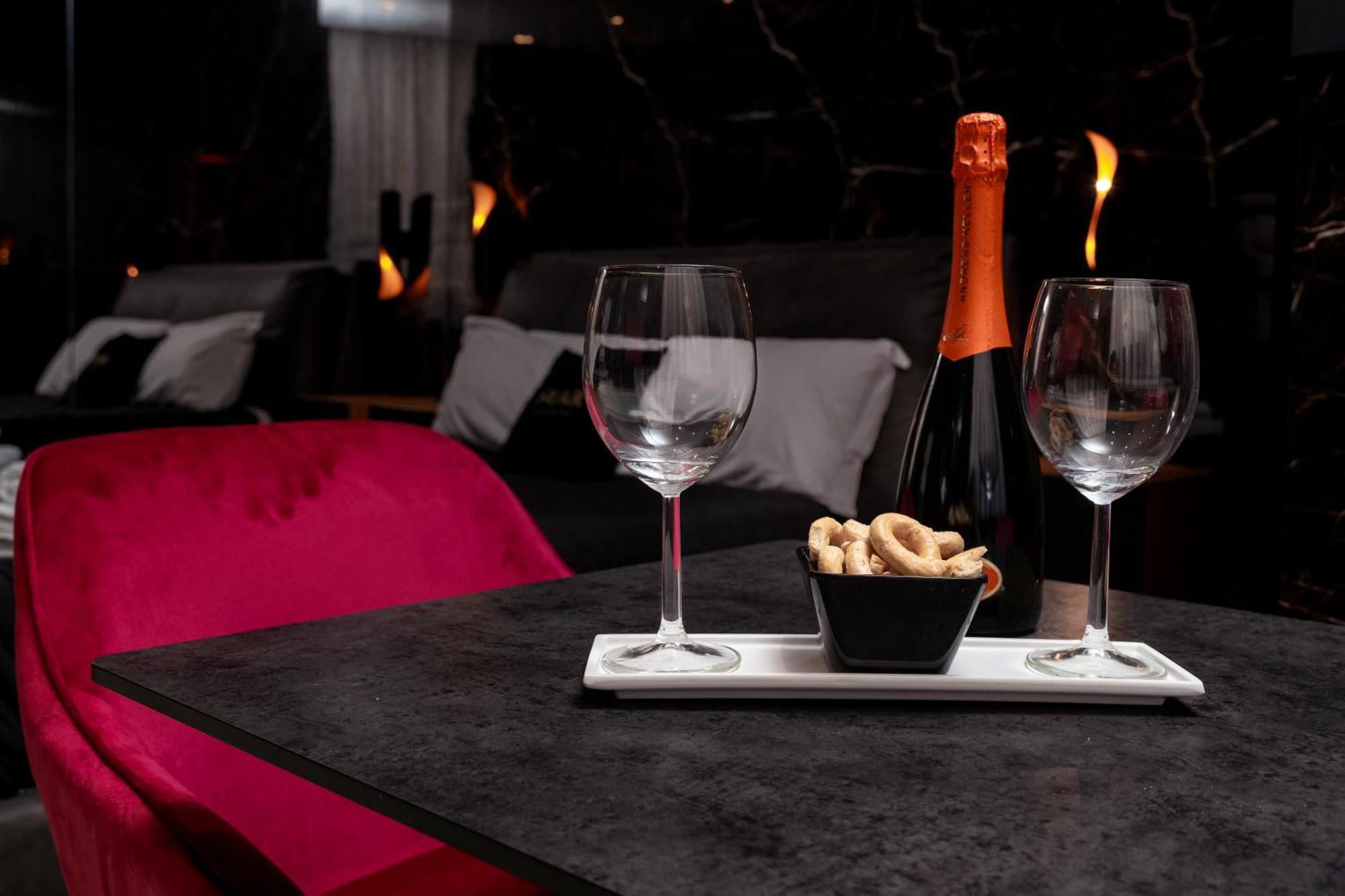 Nuar Suite&Spa Палермо Екстериор снимка